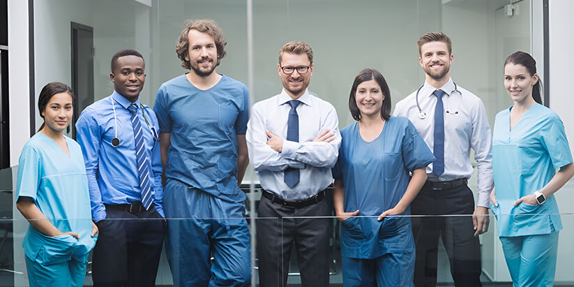 Nursing staff from various NHS pay bands in the UK discuss a case.